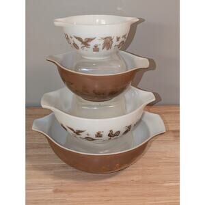 VTG 1960s Pyrex 4-Piece Early American Cinderella Nesting Mixing Bowl Set-Minty!